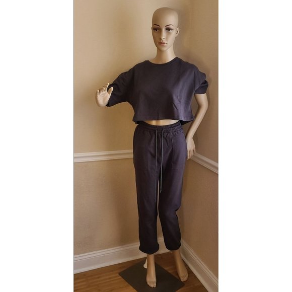 Chasing You Cropped Top and Jogger Set in Dark Gre - Picture 3 of 11